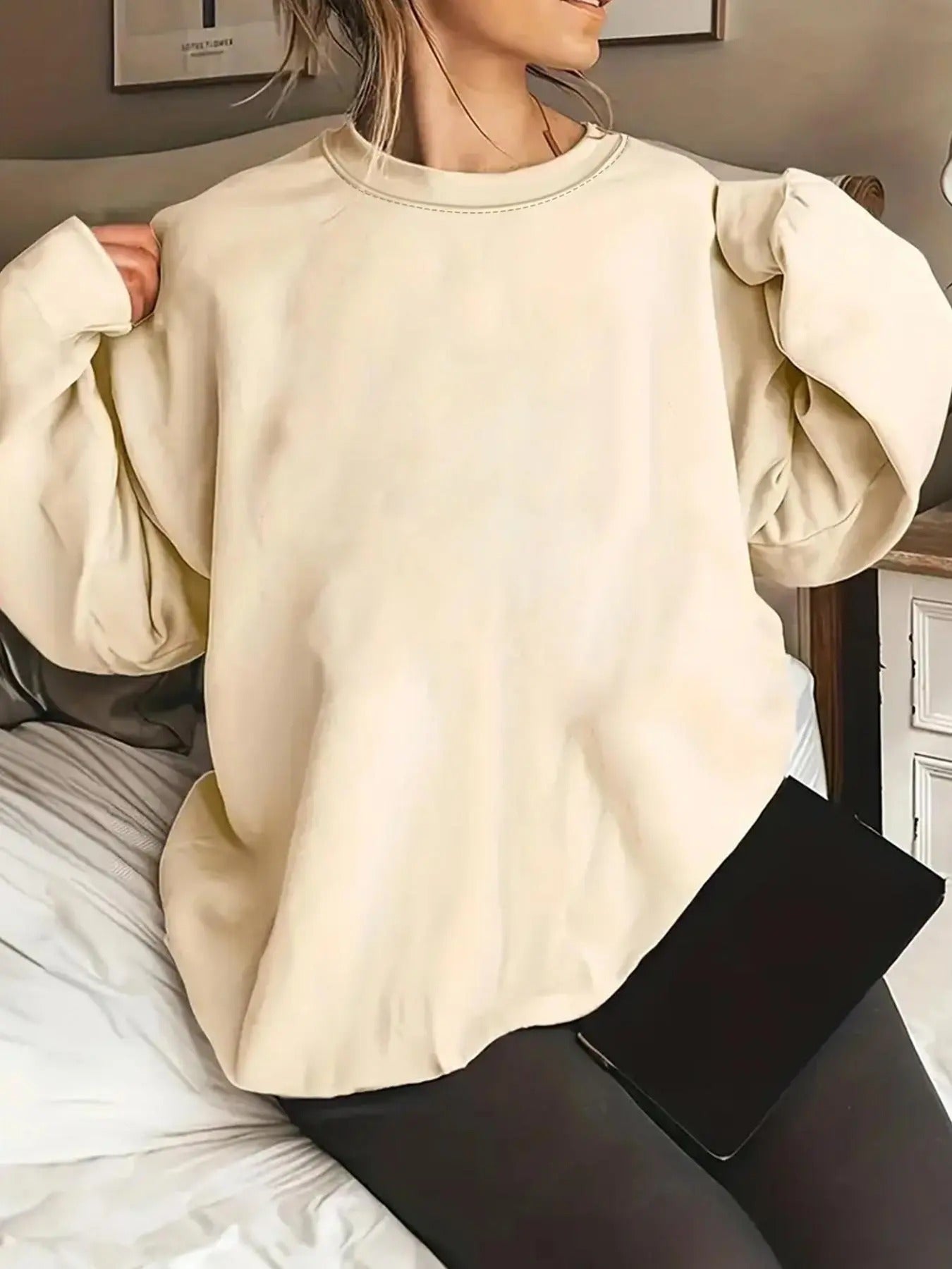 Women's Plain Round Neck Sweatshirt, Casual Fashion Drop Shoulder Long Sleeve Pullover for Daily Wear, Ladies All Seasons...