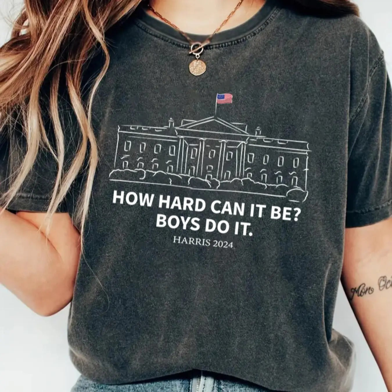 Women's White House Print Round Neck Tee, Casual Short Sleeve Crew Neck T-Shirt for Summer, Fashion Women's Top for Daily...