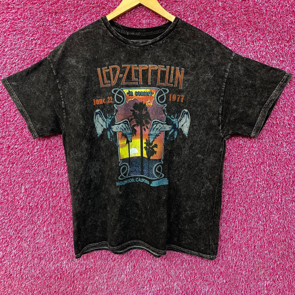 Zeppelin Led Zeppelin 1977 In Concert Retro T Shirt Large Hoodie Sweatshirt | PrintMintTees.com