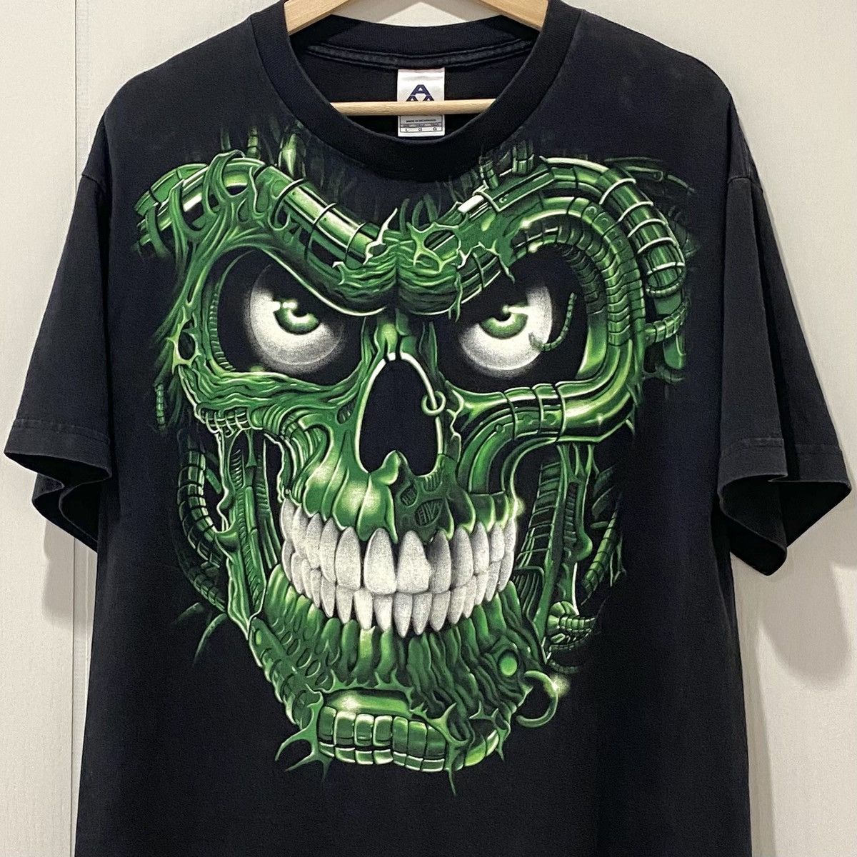Vintage Y2k Green Skull Pile Tee Glow In The Dark Print Hoodie Sweatshirt | PrintMintTees.com