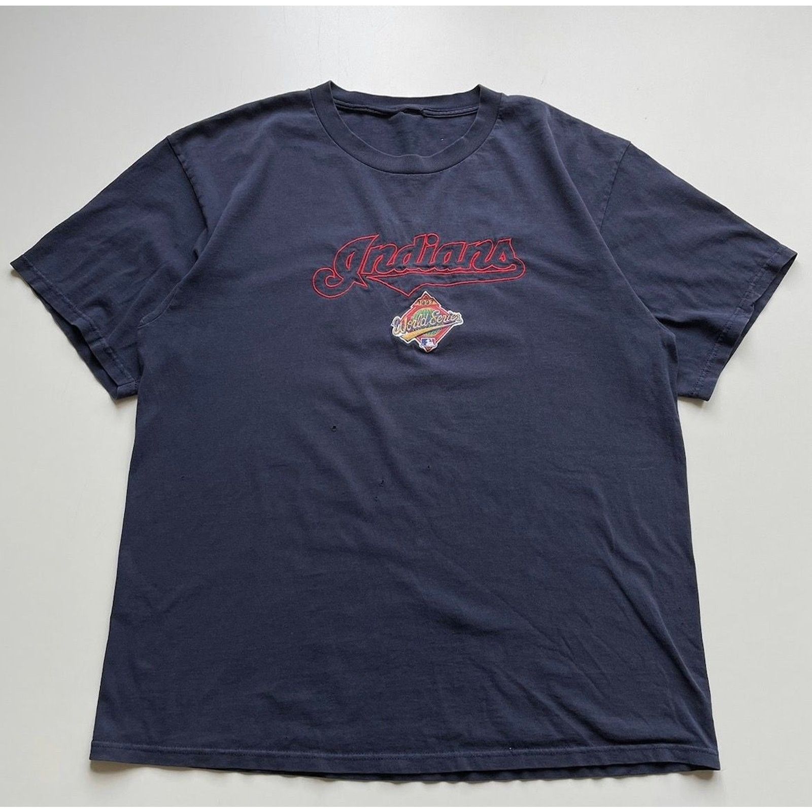 Vintage 90s Cleveland Indians Mlb T Shirt Xxl Sun Faded Rare Hoodie Sweatshirt | PrintMintTees.com