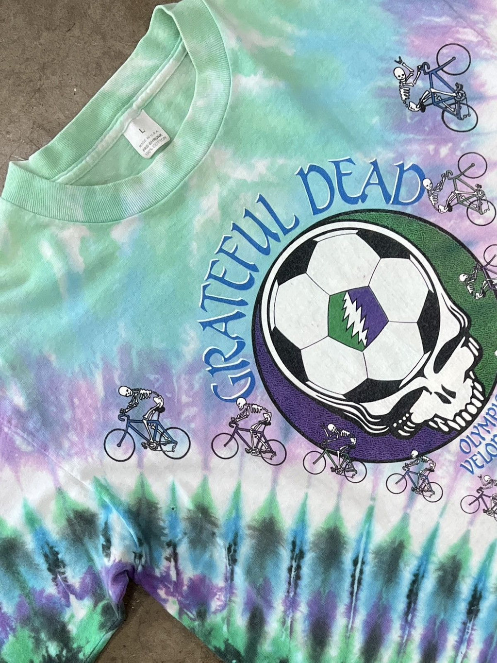 Band Tees Vintage 90s Grateful Dead Soccer Bike Los Angeles Tee Large Hoodie Sweatshirt | PrintMintTees.com