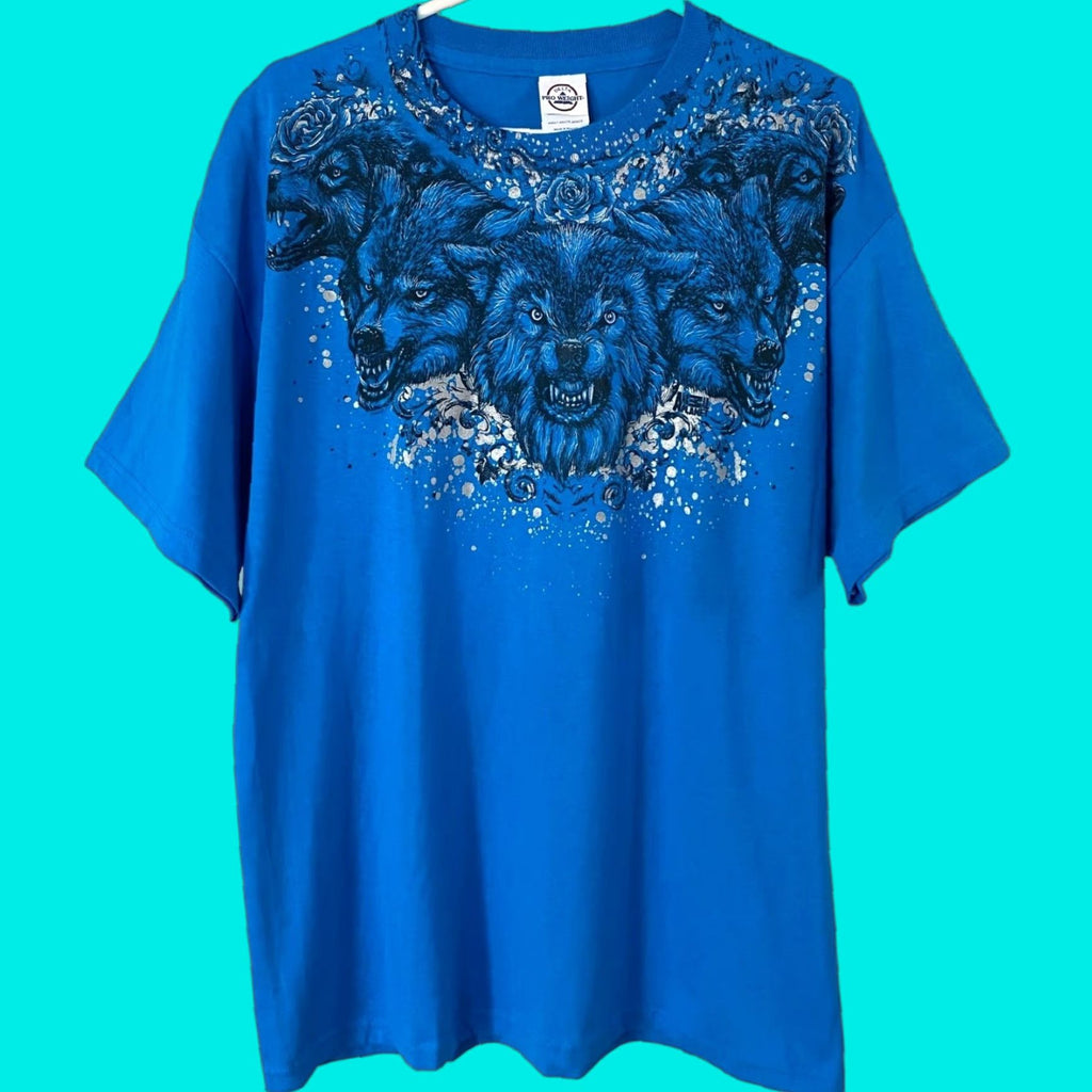 Delta Vintage Y2k Animal Planet Wolf Graphic T Shirt Mens L Blue Metallic Splatter Tee Hoodie Sweatshirt | PrintMintTees.com