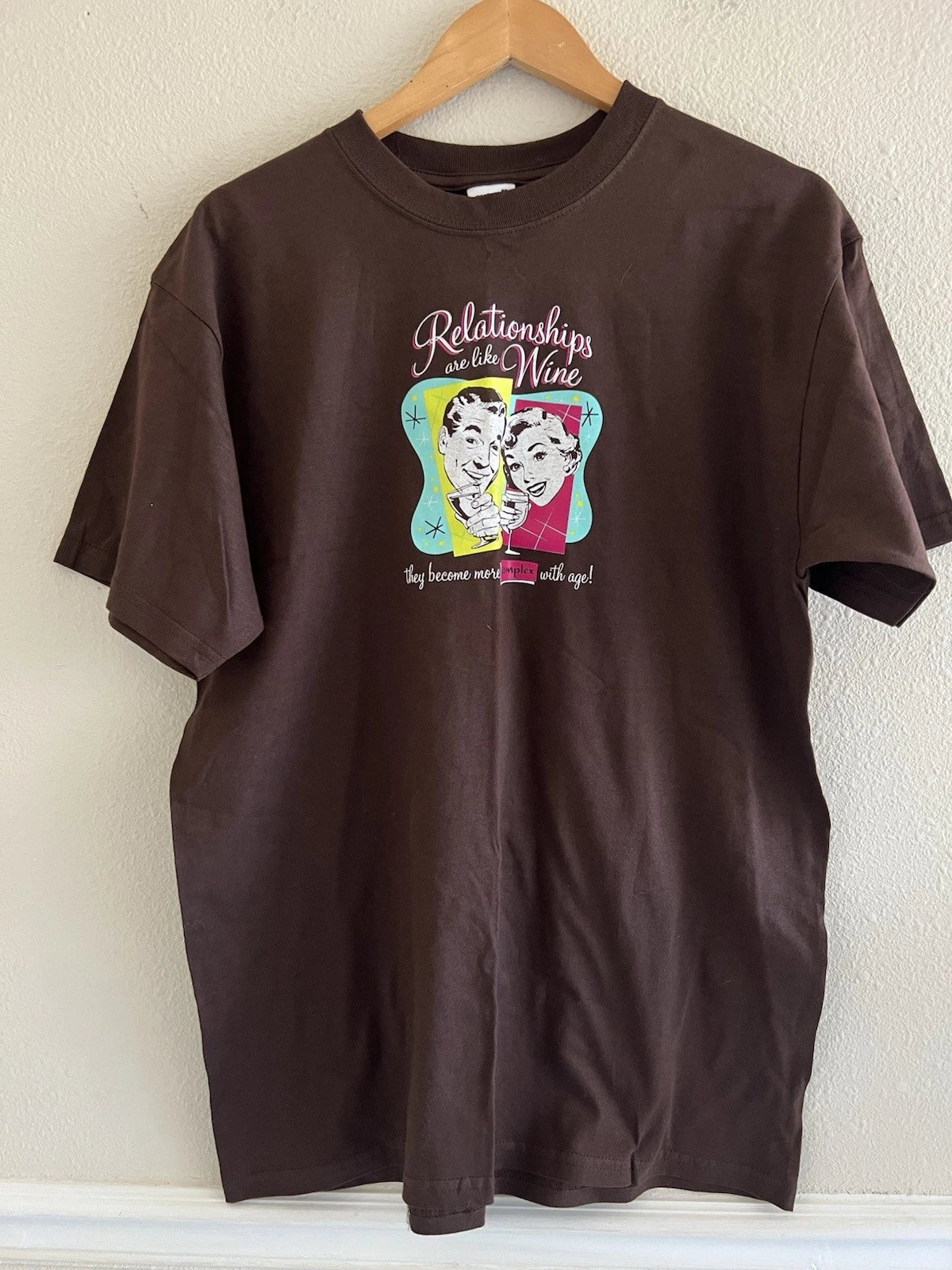 Anvil Relationships Are Like Wine Graphic T-shirt Cotton Sz. L Brown Casual