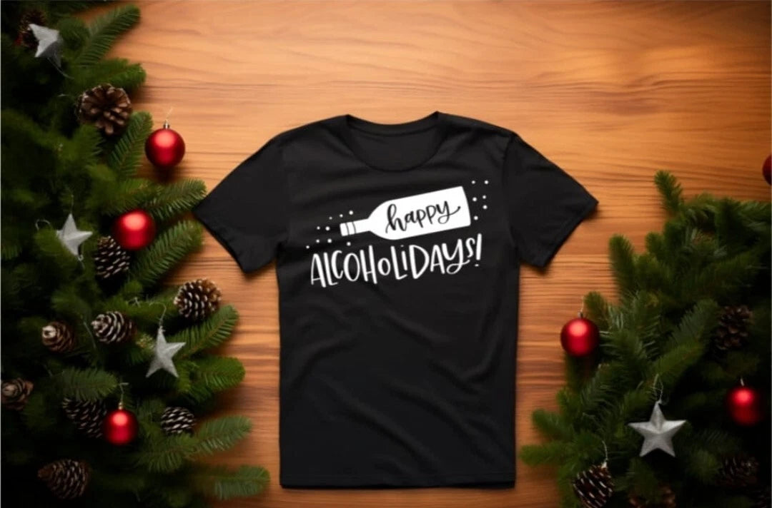 Happy Alcoholidays! T-Shirt Christmas New Year Drinking Wine Bourbon Lover Gifts