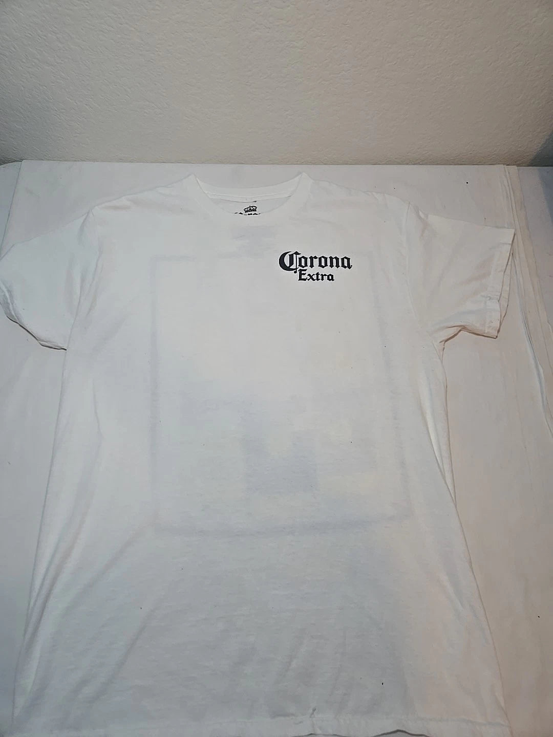 Corona Extra Men’s Size Medium Graphics Short Sleeve T-Shirt