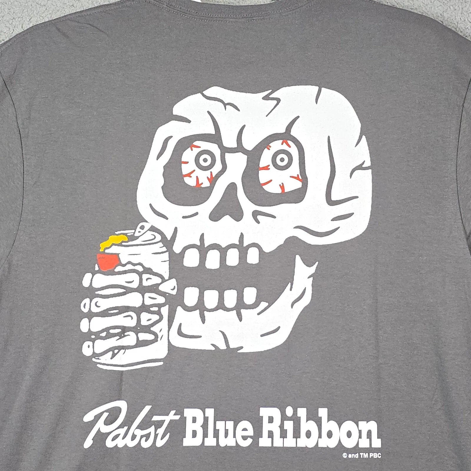 PBR Pabst Blue Ribbon SHIRT MENS LARGE GRAY BEER SKULL CASUAL DRINK PARTY NWT