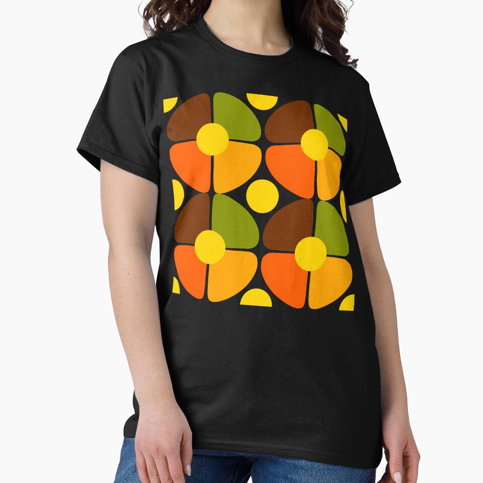Warm Retro Mid‑Century Floral Pattern in 70s Colors by Clara Fruggeri