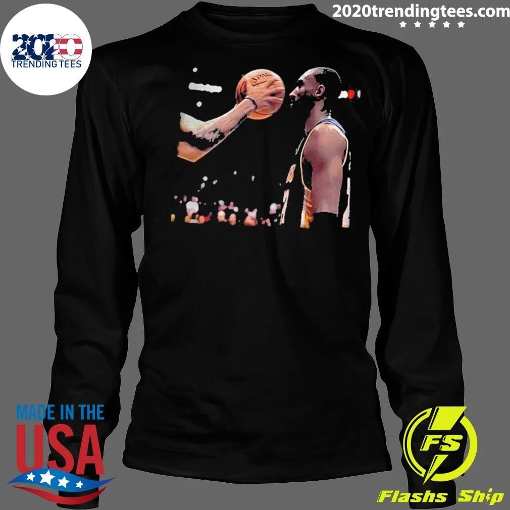 Kobe Bryant Iconic Kobe Graphic Laker Kobe No Flinch Shirt
