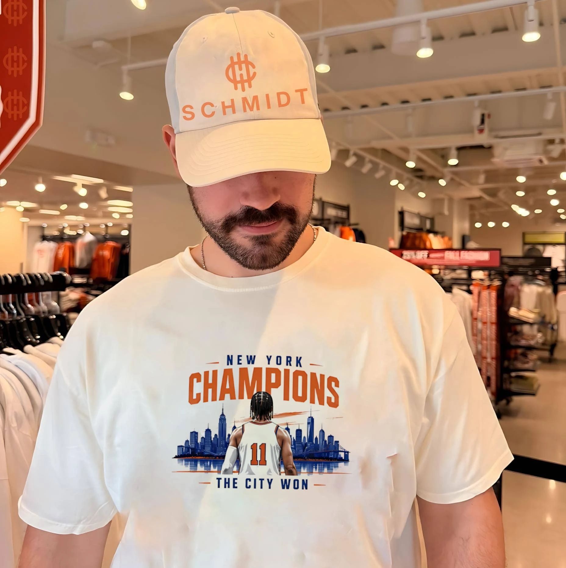New York Knicks Jalen Brunson looking at New York – the city won shirt