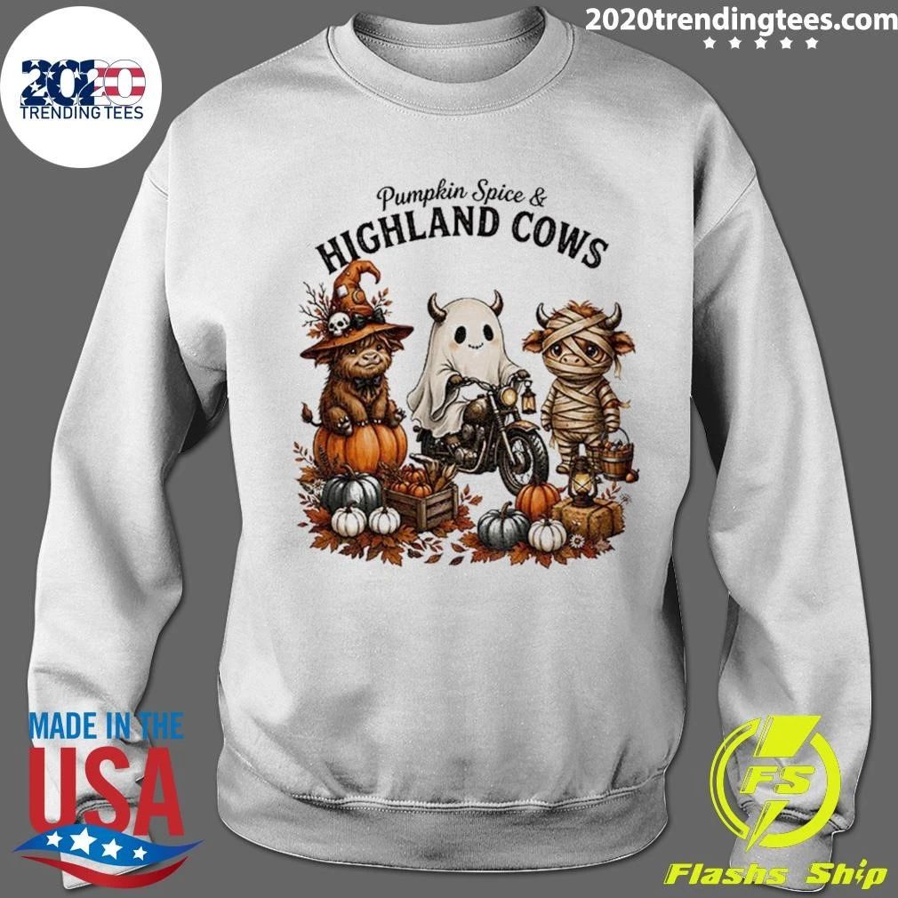 Pumpkin Spice Highland Cow Spooky Cow Fall Halloween Shirt