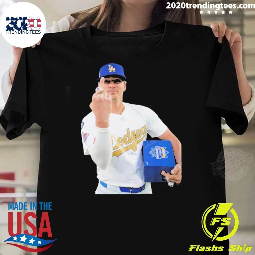 Kiké Hernández Dodgers World Series Champions Fan Graphic Tee Shirt