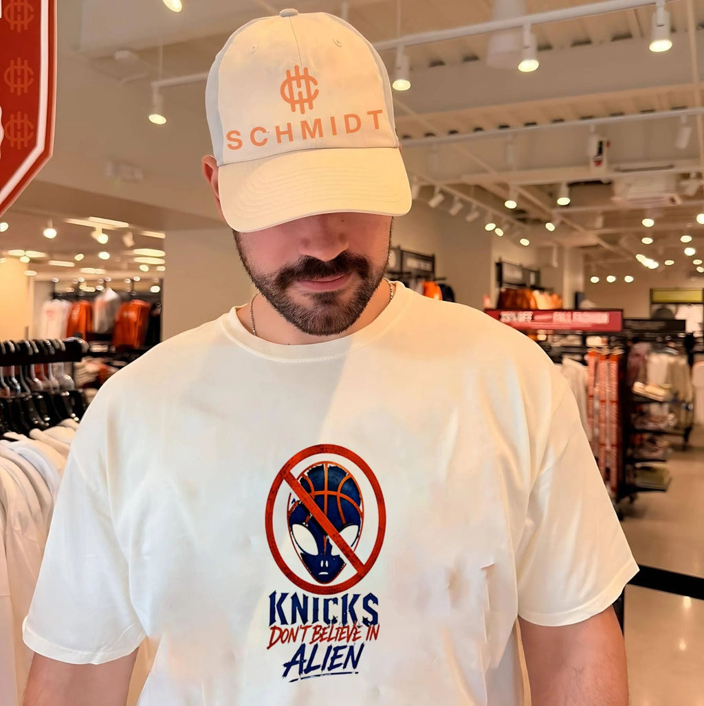 New York Knicks don’t believe in alien graphic shirt