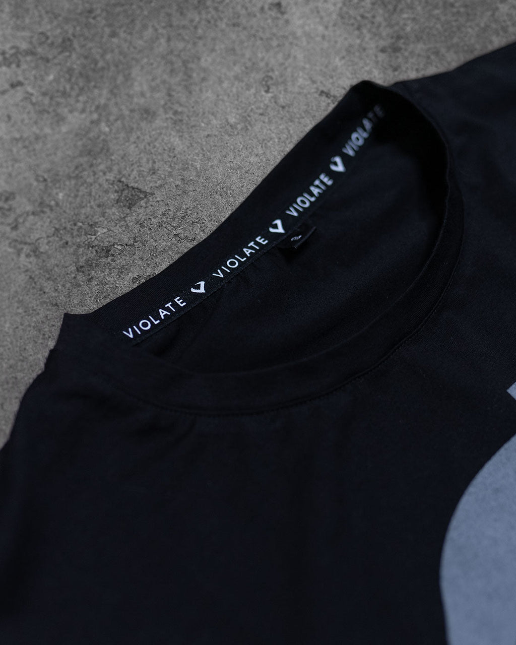 Violate Skull Crop - Black